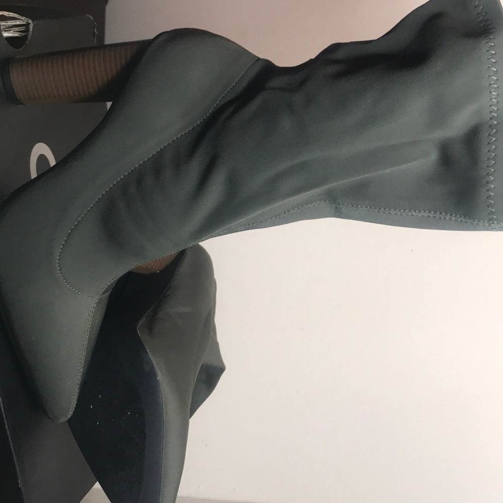 Ankle boots